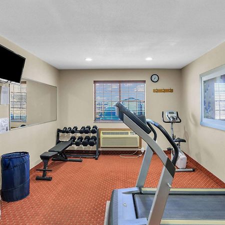 Baymont By Wyndham Cedar Rapids Hotel Ngoại thất bức ảnh