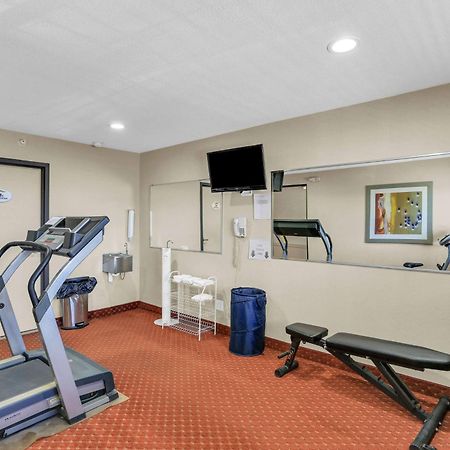 Baymont By Wyndham Cedar Rapids Hotel Ngoại thất bức ảnh